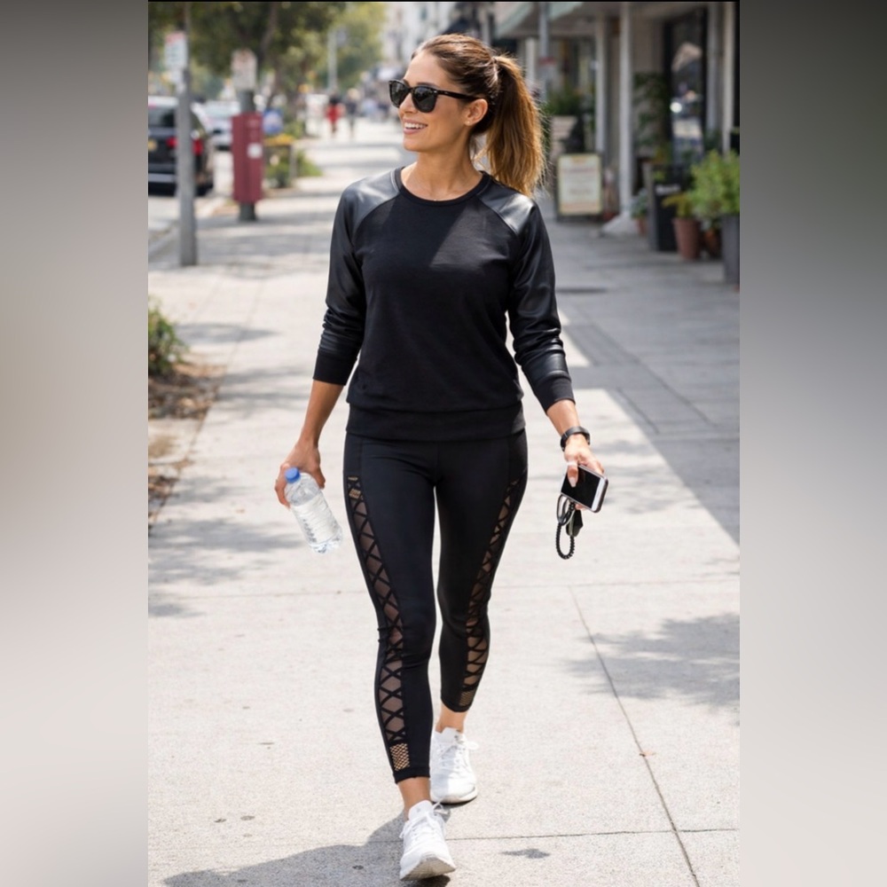 Victoria Secrets leggings .